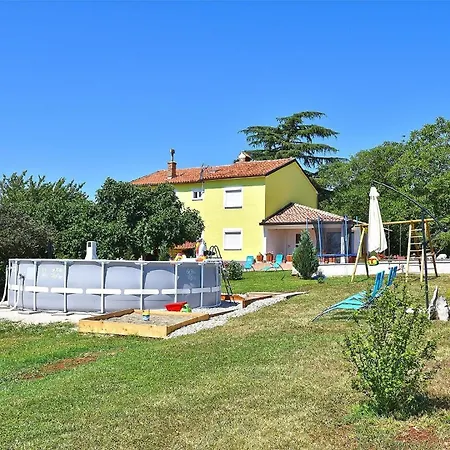 Mit Privatpool Fuer 6 Personen Ca 67 Qm In Zminj, Istrien Binnenland Von Istrien Žminj