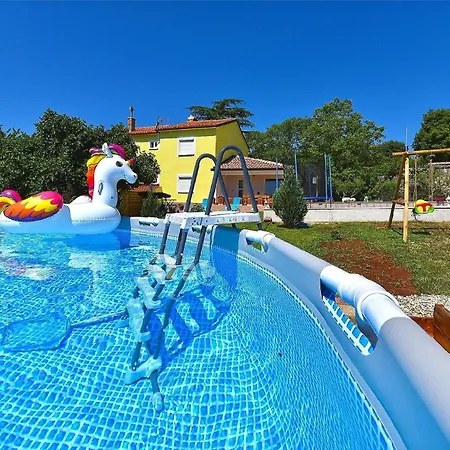 Mit Privatpool Fuer 6 Personen Ca 67 Qm In Zminj, Istrien Binnenland Von Istrien Dom wakacyjny
