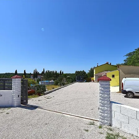 Mit Privatpool Fuer 6 Personen Ca 67 Qm In Zminj, Istrien Binnenland Von Istrien
